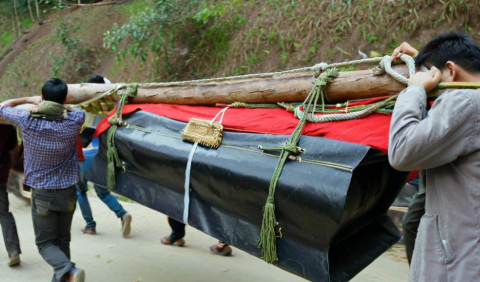 梦见有人抬棺材 梦见有人抬棺材