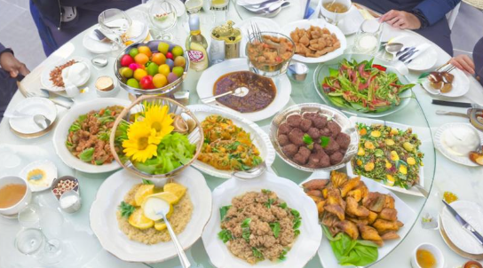 梦见别人吃饭 梦见别人吃饭