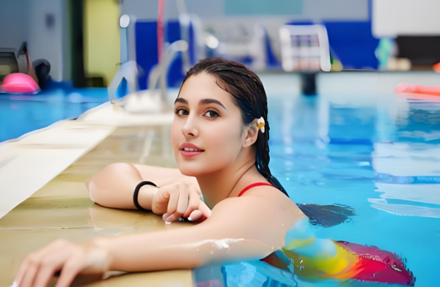 梦见自己游泳 梦见自己游泳