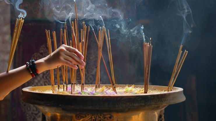 梦见上香 梦见上香